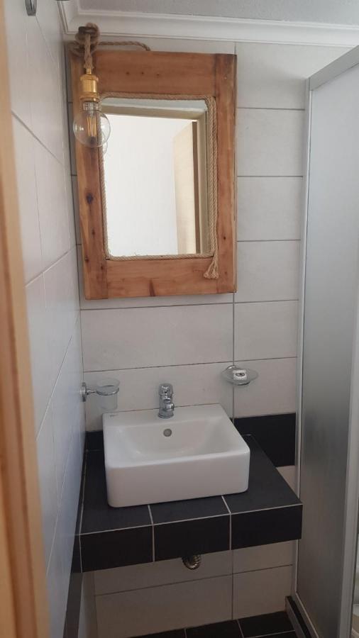 Margarita'S Rooms Folegandros Town Bagian luar foto