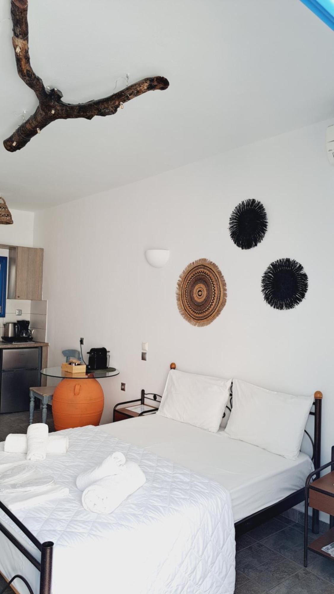 Margarita'S Rooms Folegandros Town Ruang foto