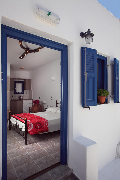 Margarita'S Rooms Folegandros Town Ruang foto