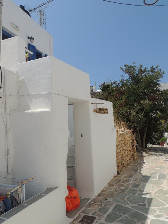 Margarita'S Rooms Folegandros Town Bagian luar foto
